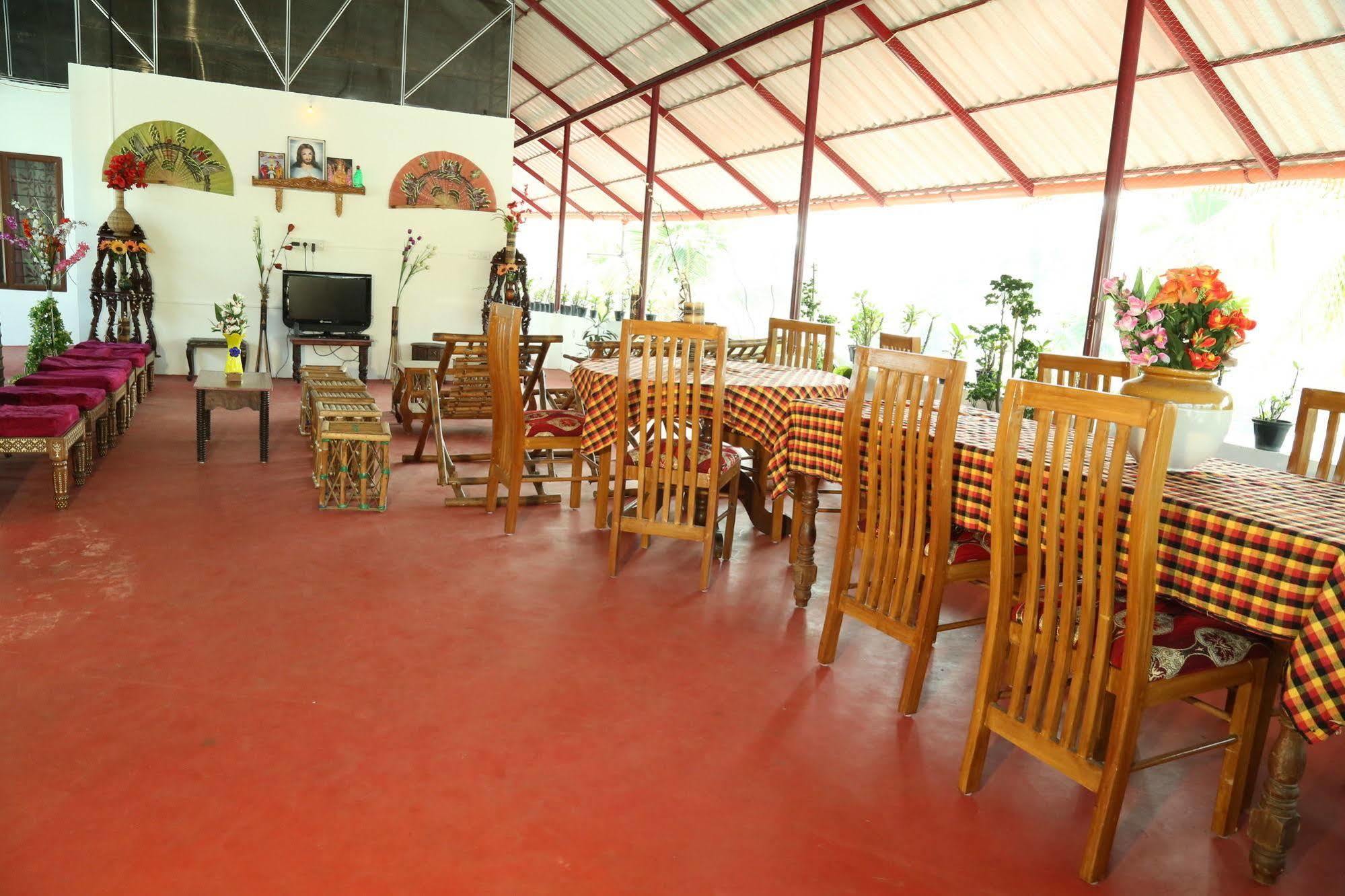 Dream Catcher Home Stay Kochi Exterior foto